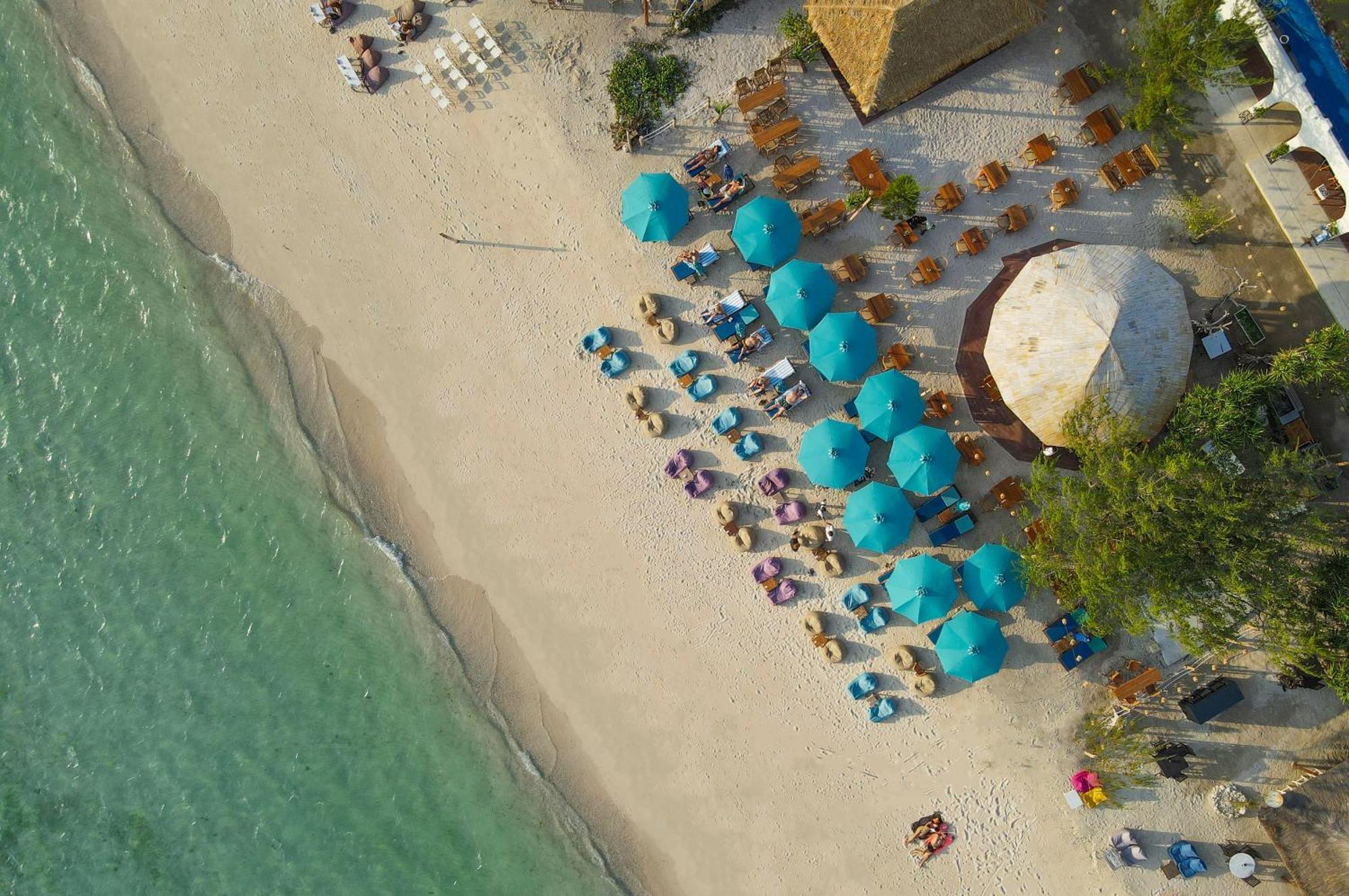 Living Asia Sunset Resort Гили Еър Екстериор снимка