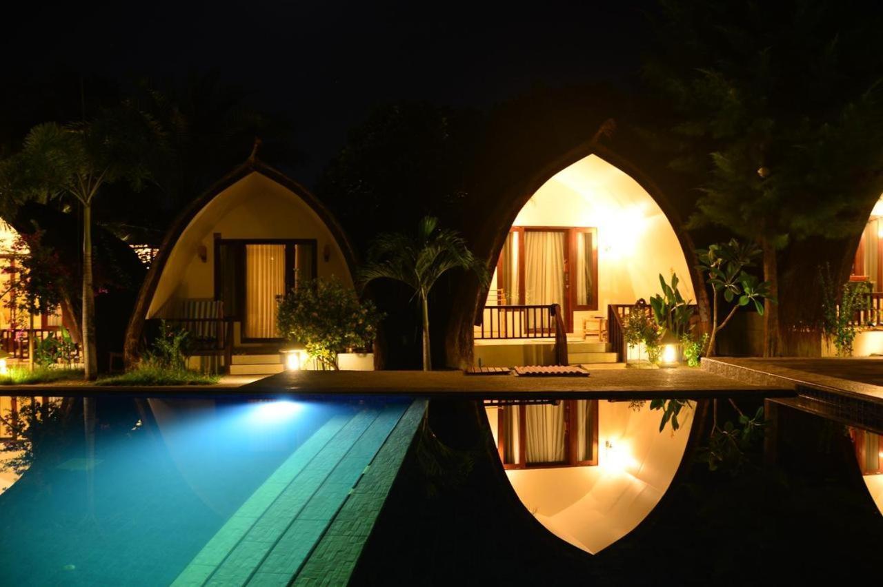 Living Asia Sunset Resort Гили Еър Екстериор снимка