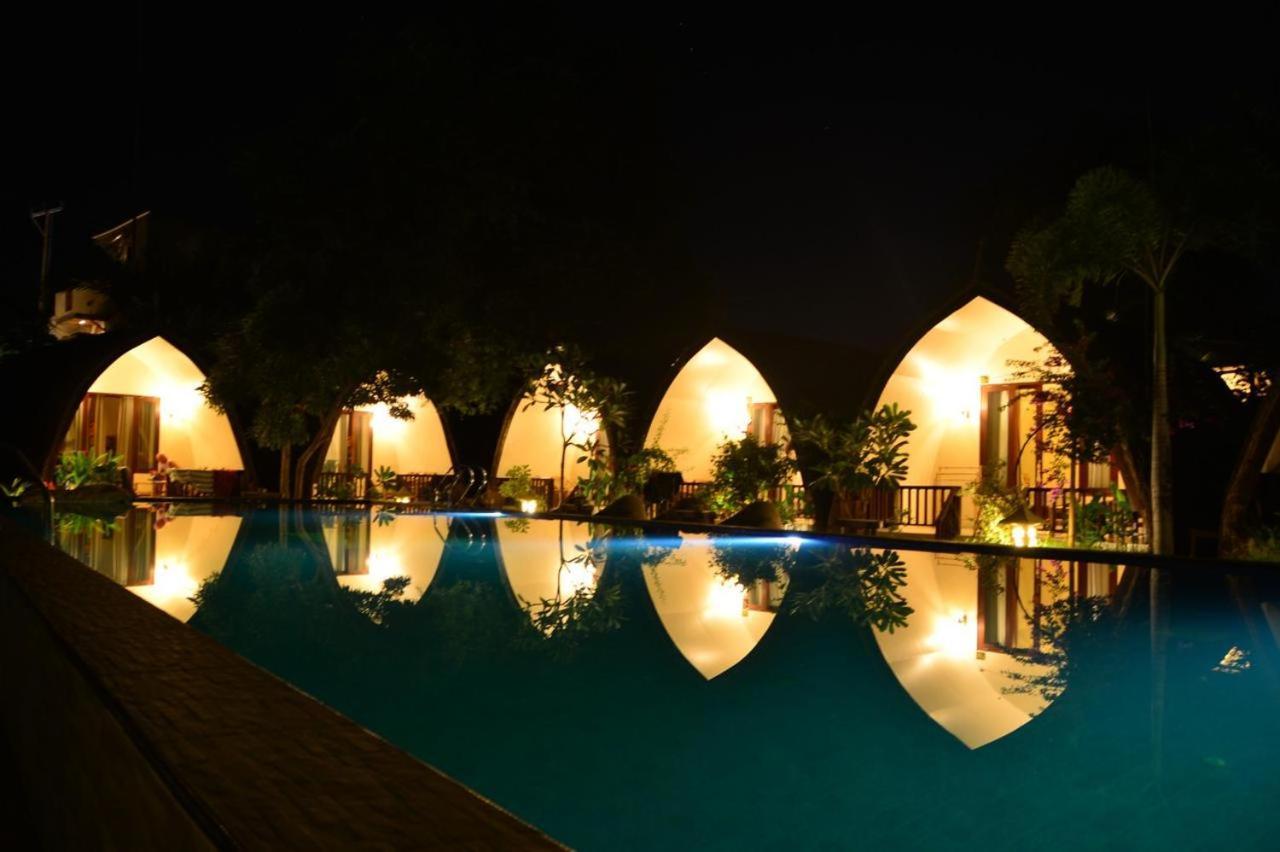 Living Asia Sunset Resort Гили Еър Екстериор снимка