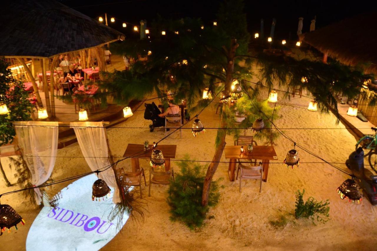 Living Asia Sunset Resort Гили Еър Екстериор снимка